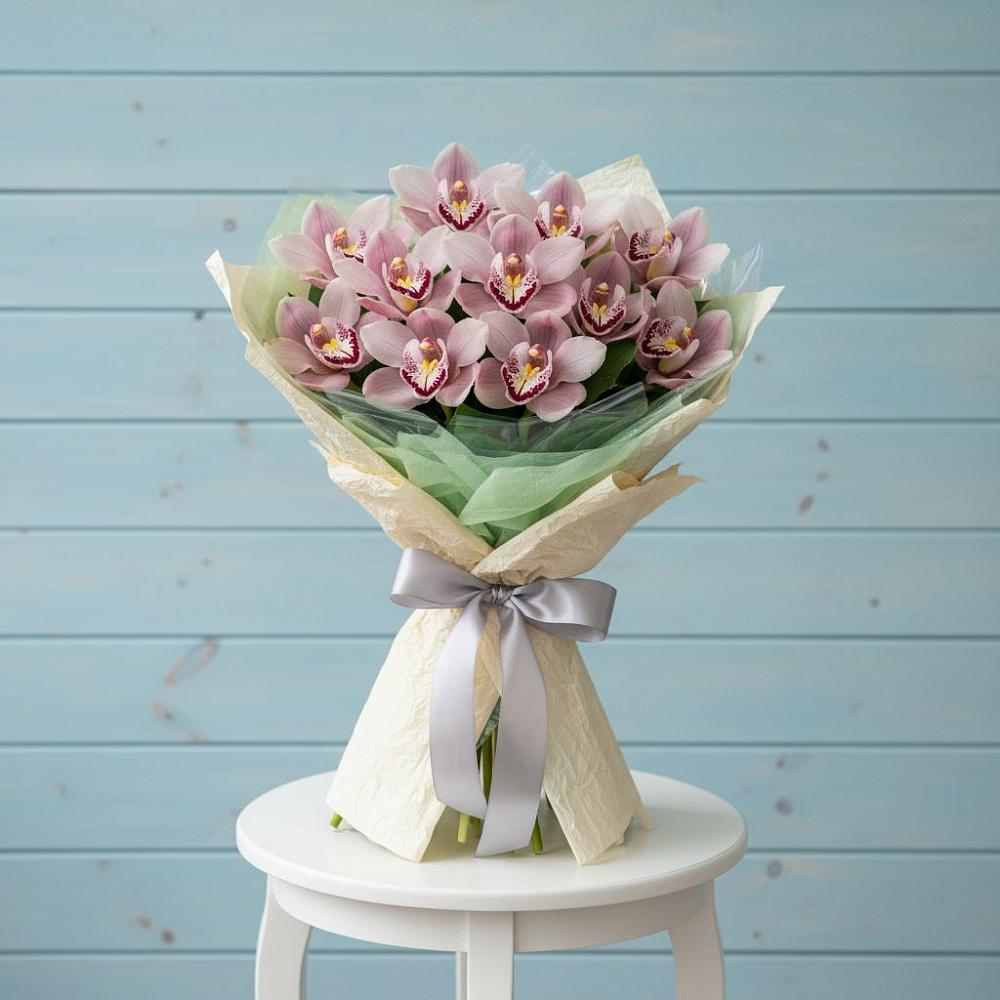 Букет цветов из: Орхидеи и Розы в Нарзанном