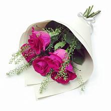 Букет цветов из:  Розы в Нарзанном