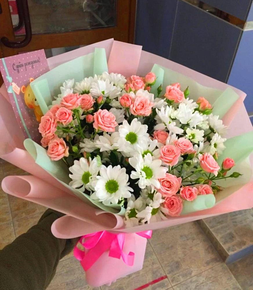 Букет цветов из: Розы и Хризантемы в Нарзанном