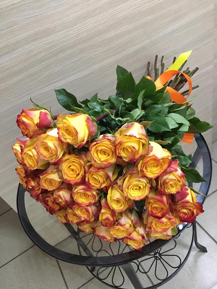 Букет Желтые розы в Нарзанном