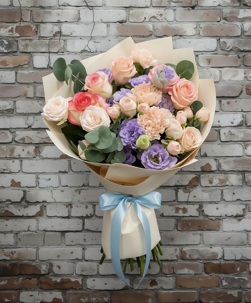 Букет цветов из: Розы, Лизиантусы и Гвоздики в Нарзанном