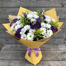 Букет цветов из:  Ирисы, Хризантемы и Ромашки в Нарзанном