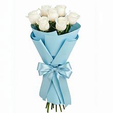 Букет 7 белых роз Проуд в Нарзанном