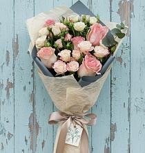 Букет цветов из:  Розы в Нарзанном