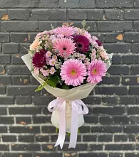 Букет цветов из:  Герберы и Хризантемы в Нарзанном