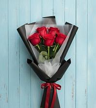 Букет цветов из:  Розы в Нарзанном