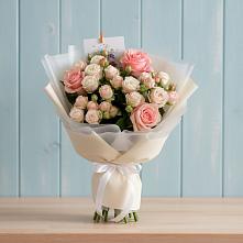 Букет цветов из:  Розы в Нарзанном